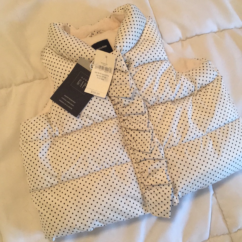 Baby Gap Puffer Vest Size 0-6 months